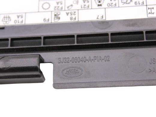 Крышка блока предохранителей LAND ROVER DISCOVERY SPORT L550 2014-2019 BJ3206040A, BJ3206040A, A