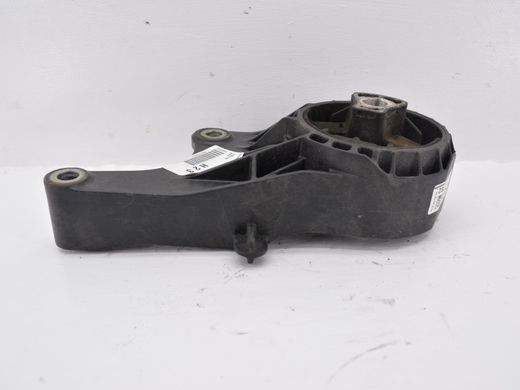 Подушка двигуна передня OPEL INSIGNIA 2013-2017 13227762, 13227762, A