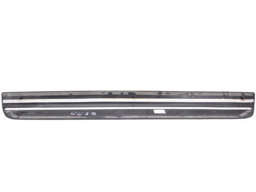 Накладка порога передня права внутрішня AUDI Q5 2008-2012 8R0853374, 8R0853374, A