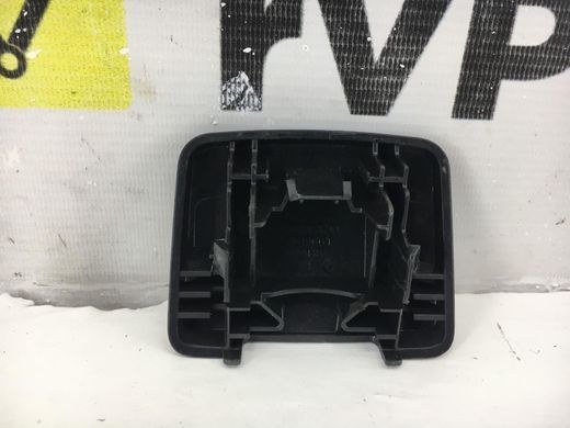 Накладка петлі сидіння передня VOLVO XC90 2002-2014 8619661, 8619661, A