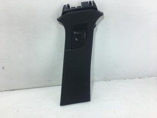 Накладка средней стойки верхняя правая VOLVO XC40 2017- 31457493, 31457493, A