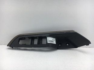 Накладка на подлокотник передняя левая GMC ACADIA 2016-2019 23460021, 23460021, A