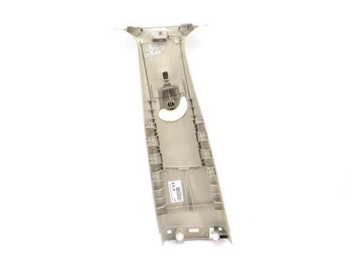 Накладка средней стойки верхняя правая LAND ROVER FREELANDER 2 L359 2006-2010 (6H52-243A86) LR024194, LR024194, B