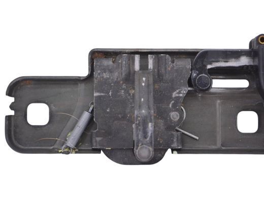 Доводчик кришки багажника AUDI Q5 2008-2012 (4F9872383D) 4F9827383E, 4F9827383E, A