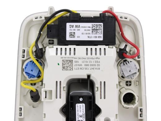 Плафон освещения салона верхний передний AUDI Q3 F3 2018-2025 81A947135CMET1, 81A947135CMET1, A