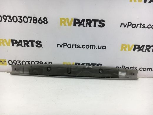 Накладка крышки багажника верхняя внутренняя INFINITI QX56 2004-2010 909047S000, 909047S000, A