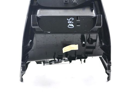 Центральна консоль передня VOLVO S60 Y20 2013-2018 31369117, 31369117, A