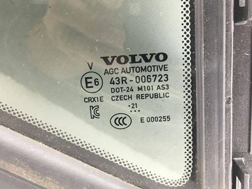 Скло дверей заднє праве VOLVO XC40 2017- 32244806, 32244806, A