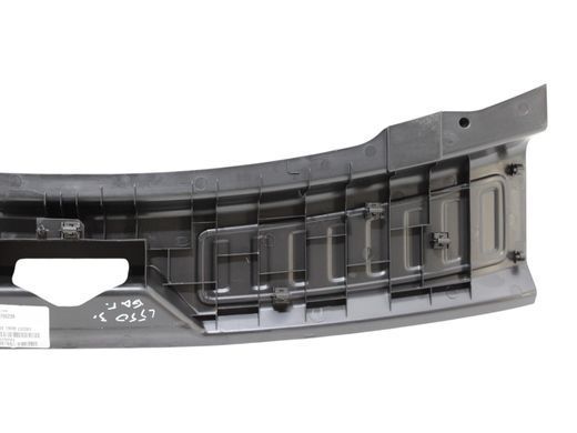 Накладка замка багажника LAND ROVER DISCOVERY SPORT L550 2019- (FK72113A10AC8PVJ) LR060584, LR060584, B