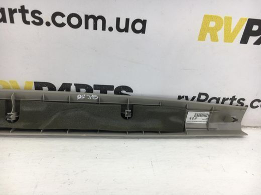 Накладка крышки багажника верхняя внутренняя INFINITI QX56 2004-2010 909047S000, 909047S000, A