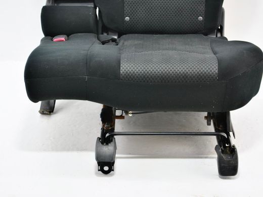 Сидіння заднє ліве TOYOTA RAV4 CA30W 2005-2010 (з підголівником та підлокітником) 7166042010, 7166042010, A