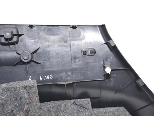 Карта багажного отсека правая TOYOTA RAV4 CA30W 2005-2010 64730-42070-B0, 64730-42070-B0, A