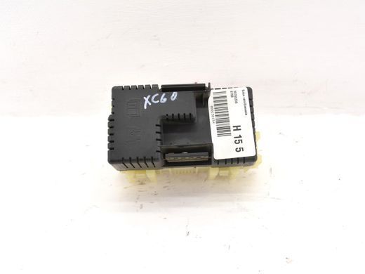 Блок запобіжників VOLVO XC60 2008-2013 (з кришкою №30765337) 30765336, 30765336, A