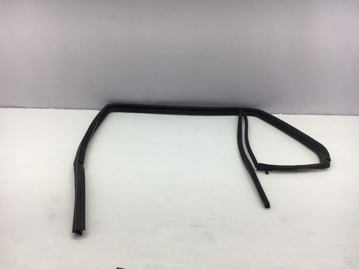 Ущільнювач бічного скла задній лівий HYUNDAI SANTA FE CM 2006-2009 83531-2B000, 83531-2B000, A