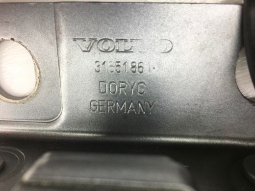 Петля капота права VOLVO S90 SPA 2016-2020 (32219800) 31651861, 31651861, A