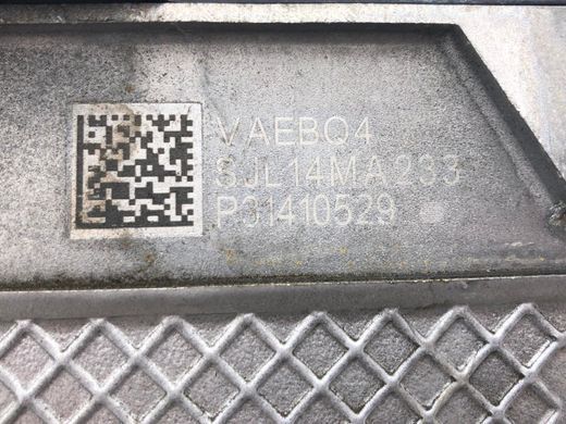 Двигун VOLVO XC60 2017- (B4204T23, в зборі з теплообмінником) 36011431, 36011431, A