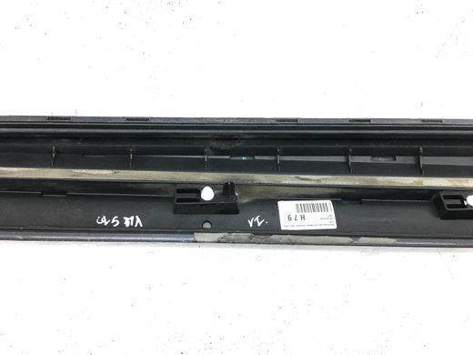 Накладка двери нижняя передняя левая внешняя AUDI Q5 2008-2012 8R0853959E, 8R0853959E, B