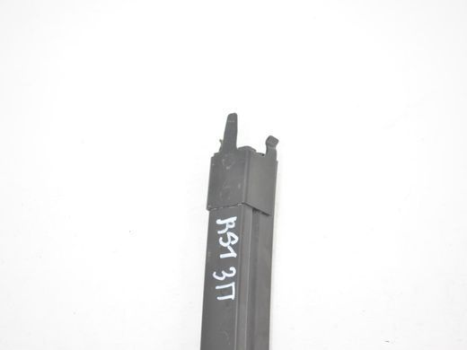 Направляющая стекла двери задняя правая NISSAN PATHFINDER R51 2005-2014 82214EA500, 82214EA500, A