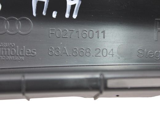 Накладка передней стойки нижняя правая AUDI Q3 F3 2018-2025 83A868204, 83A868204, A