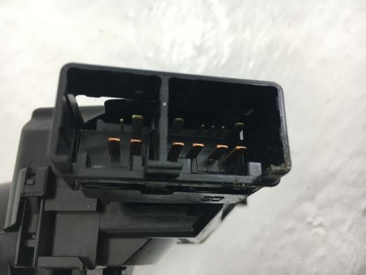 Підрульовий перемикач правий TOYOTA AVENSIS T27 2009-2011 84652-05190, 84652-05190, A