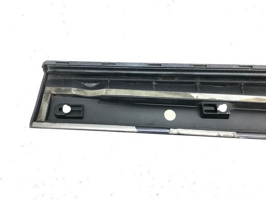 Накладка двери нижняя передняя левая внешняя AUDI Q5 2008-2012 8R0853959E, 8R0853959E, B