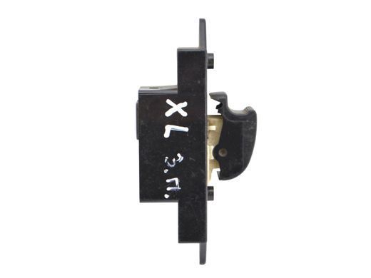 Кнопка включення мотора склопідіймача задня права MITSUBISHI OUTLANDER XL 2006-2012 MR587944, MR587944, A