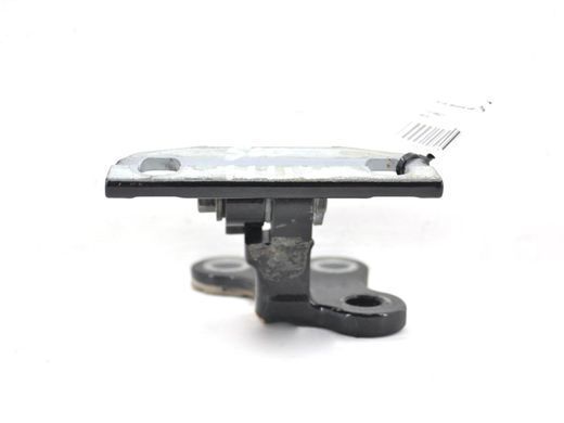 Петля дверей нижня передня права VOLVO S60 Y20 2013-2018 31218523, 31218523, A