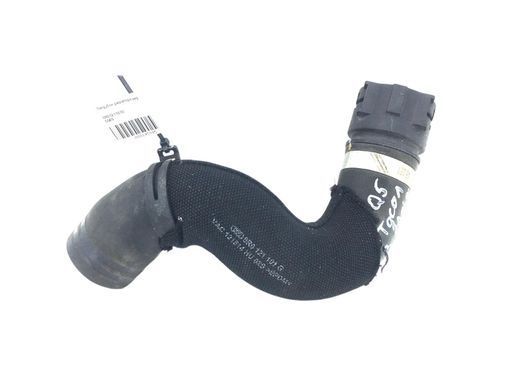 Патрубок радиатора верхний AUDI Q5 2008-2012 8R0121101G, 8R0121101G, A
