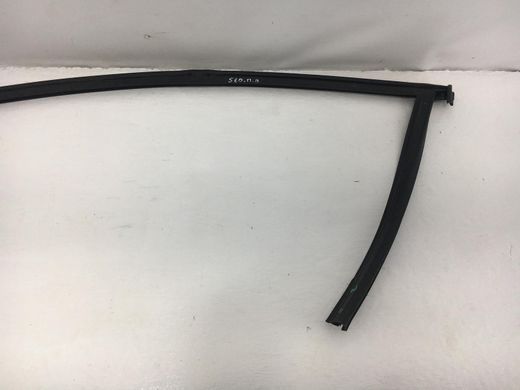 Ущільнювач бічного скла передній правий VOLVO S60 Y20 2013-2018 31352546, 31352546, A