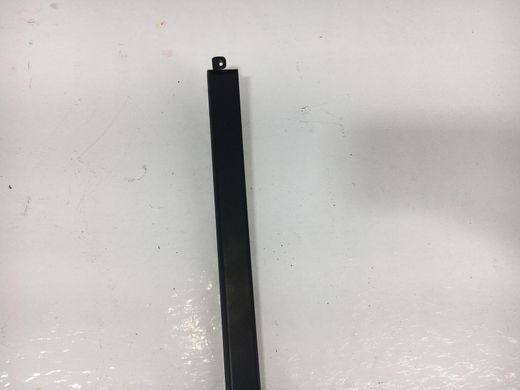 Направляющая стекла двери задняя левая NISSAN NAVARA D40 2005-2010 82223EB000, 82223EB000, A