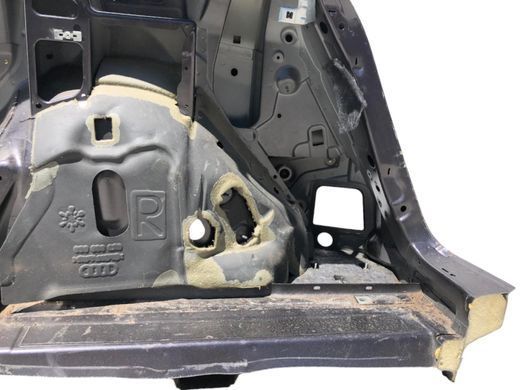 Четверть автомобиля задняя правая AUDI Q5 2008-2012 8R0809030, 8R0809030, A