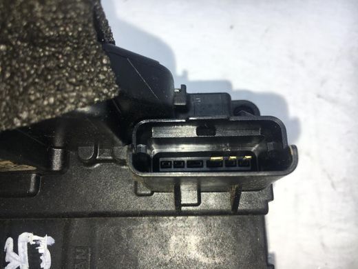Замок дверей задній правий NISSAN JUKE 2010-2014 825001KK1A, 825001KK1A, A