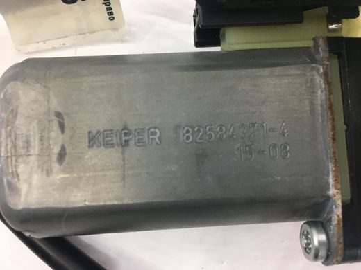 Моторчик регулировки сиденья передний правый MERCEDES E220 W212 2012-2016 0390203367, 0390203367, A