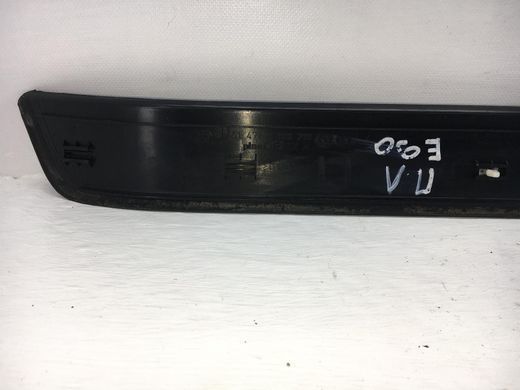 Накладка порога передня ліва внутрішня BMW 320 E90 2005-2008 51477060279, 51477060279, B