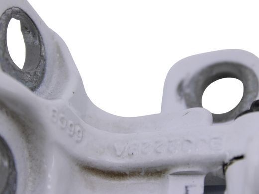 Петля дверей верхня задня права LAND ROVER DISCOVERY SPORT L550 2019- (BJ32228A66CB) LR056353, LR056353, A