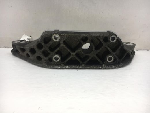 Кронштейн редуктора LAND ROVER FREELANDER 2 L359 2010-2012 (6527110600) LR003149, LR003149, A