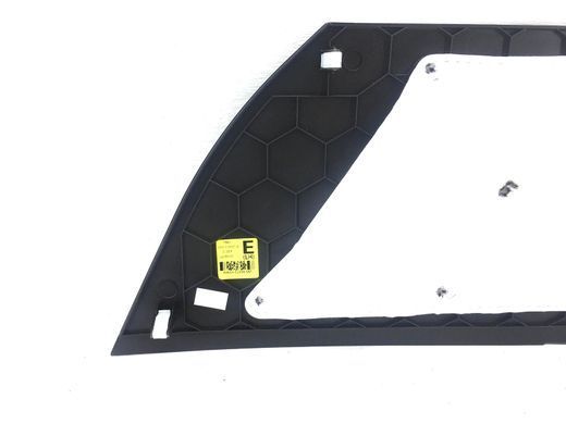 Накладка центральної консолі ліва HYUNDAI SANTA FE S1 2018-2020 84614S2000SST, 84614S2000SST, A