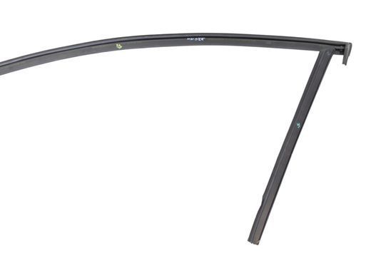 Ущільнювач бічного скла передній правий VOLVO V60 Y20 2013-2018 31352546, 31352546, A