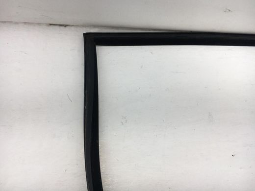 Уплотнитель боковых стекол задний правый LAND ROVER FREELANDER 2 L359 2010-2012 LR007493, LR007493, A