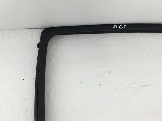 Ущільнювач бічного скла задній правий NISSAN QASHQAI J10 2010-2013 82330JD00A, 82330JD00A, A