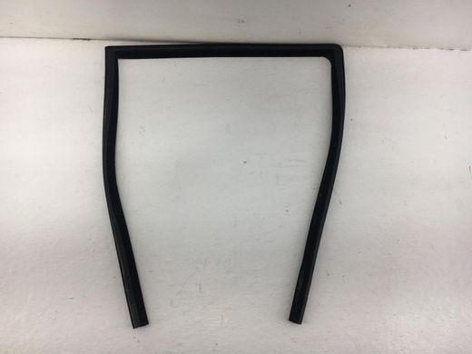 Уплотнитель боковых стекол задний правый LAND ROVER FREELANDER 2 L359 2010-2012 LR007493, LR007493, A