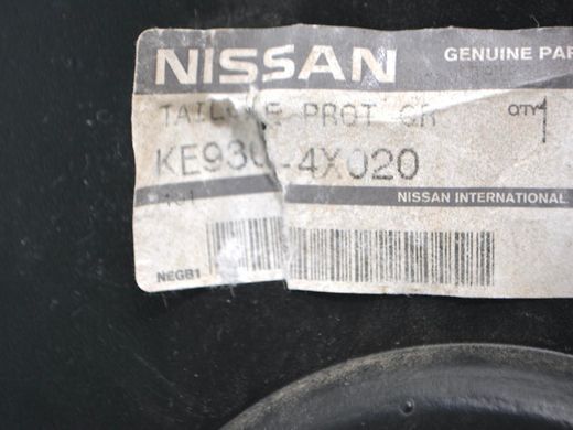 Накладка на задній борт внутрішня NISSAN NAVARA D40 2010-2014 (KE930-4X020) 79100EB30J, 79100EB30J, B