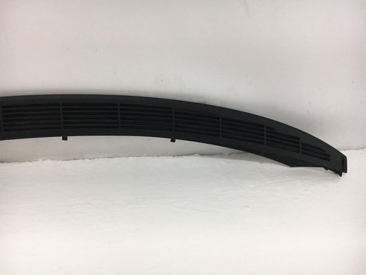 Решітка вентиляційна верхня передня внутрішня BMW 320 E90 2005-2008 51467058347, 51467058347, A