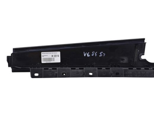 Накладка дверей задня ліва зовнішня LAND ROVER RANGE ROVER EVOQUE L538 2011-2015 (LR050772) BJ32255A81AD, BJ32255A81AD, A