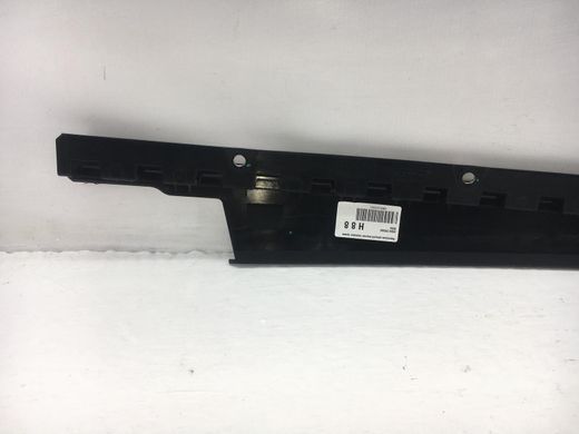 Накладка двери верхняя передняя правая JEEP RENEGADE 2014- (51953324) 68247283AA, 68247283AA, B