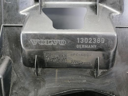 Центральная консоль VOLVO XC60 2013-2017 1302389, 1302389, A