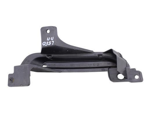 Заглушка противотуманной фары передняя правая LAND ROVER DISCOVERY SPORT L550 2019- (LK7215A245AA) LR127543, LR127543, A