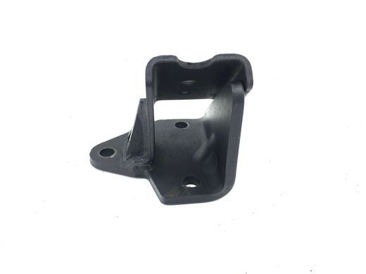 Кронштейн опоры двигателя передний левый MITSUBISHI L200 KAOT 2006-2011 1091A079, 1091A079, A