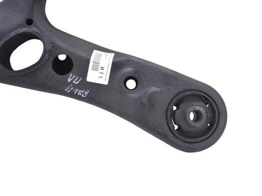 Рычаг передней подвески передний левый TOYOTA RAV4 CA30W 2005-2010 (шарова опора та сайлентблоки під заміну) 48069-42050, 48069-42050, B