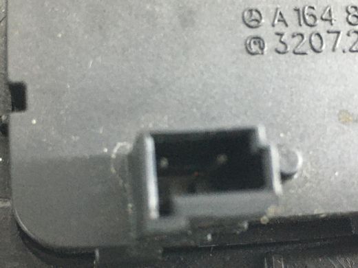 Накладка крышки багажника нижняя внутренняя MERCEDES ML 320 W164 2005-2008 A16474000309051, A16474000309051, A